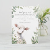 Kleine Baby Lamb en Eucalyptus doop Bedankkaart (Staand voorkant)