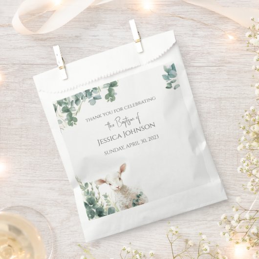 Kleine Baby Lamb en Eucalyptus doop Bedankzakje (Geknipt)