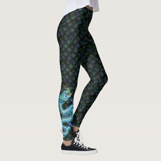 Kleine blauwe draak op blauwe drakenschalen leggings (Rechts)