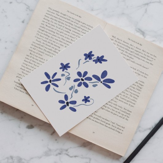 Kleine blauwe romantische bloemen briefkaart