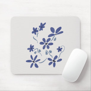 Kleine blauwe romantische bloemen muismat