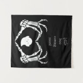 Kleine boe komt binnenkort skeleton handen in hart wandkleed (Voorkant (horizontaal))