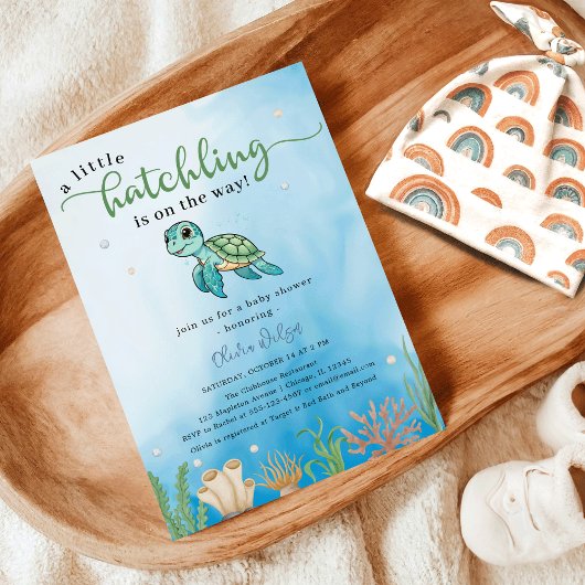 Kleine broedende schildpad onder het Zeeen Baby sh Kaart