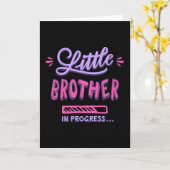 Kleine broertje aan de gang kaart (Gele Bloem)