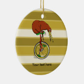 Kleine bruine kiwi op een rode eenwieler keramisch ornament (Rechts)