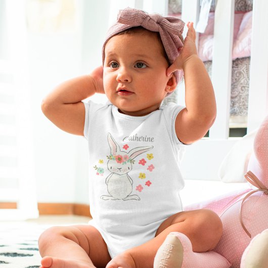 Kleine bunny met bloemen gepersonaliseerd meisje romper