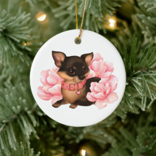 Kleine chihuahua-hond met roze bloemen keramisch ornament