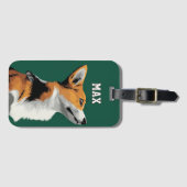 Kleine Corgi op Groene Achtergrond Bagagelabel (Voorkant (horizontaal))
