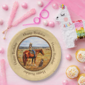 Kleine Cowgirl op Cattle Horse Yellow Papieren Bordje (Feest)