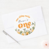 Kleine cutie 1e verjaardag citrus sinaasappels ronde sticker (Envelop)