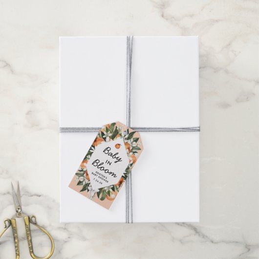 Kleine Cutie Baby in Bloom Baby shower Favor Cadeaulabel (Met Touw)