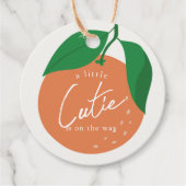 Kleine Cutie Modern Oranje Baby shower Bedankjes Labels (Voorkant)