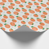 Kleine Cutie Modern Sinaasappel Kids Verjaardag Cadeaupapier (Hoek)