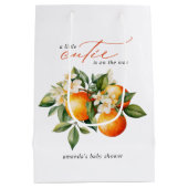Kleine Cutie Sinaasappel Clementine Baby shower Medium Cadeauzakje (Achterkant)
