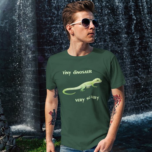 Kleine dinosaurus, erg eng t-shirt