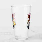Kleine Draak, Grote Energie – De Ember Clockling Glas (Links)