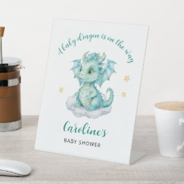 Kleine Draak is Op Weg Baby Shower Reclamebord Met Voetstuk