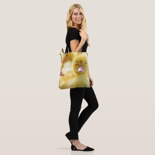 Kleine eenden tote bag (Op model)