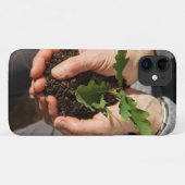 Kleine eikel in de handen van een vrouw Case-Mate iPhone case (Achterkant (horizontaal))