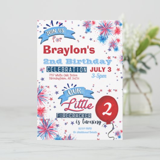 Kleine Firecracker 2e verjaardag uitnodiging (Staand voorkant)