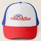 Kleine Firecracker Vierde juli Trucker Hat Trucker Pet (Voorkant)