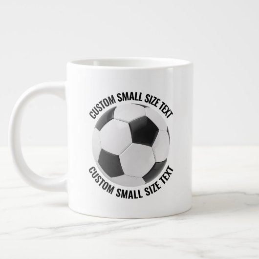 Kleine formaat gepersonaliseerde tekst voetbal aan grote koffiekop (Links)