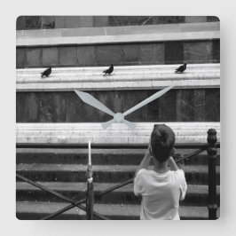 Kleine fotograaf vierkante klok