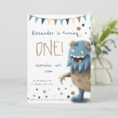 Kleine furry monster eerste verjaardag-uitnodiging kaart (Staand voorkant)