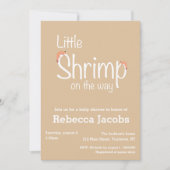 Kleine garnalen op weg naar Baby shower Invitation Kaart (Voorkant)