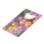 Kleine gele roze en Paarse tropische bloemen Creditkaart Flessenopener (Achterkant Gekanteld)