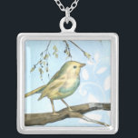 Kleine gele vogel die op een Tak wordt uitgevoerd  Zilver Vergulden Ketting<br><div class="desc">Dit schilderij is perfect voor je vogel collectie. De kleine gele vogel- en blauwe pastelachtergrond van dit afbeelding zijn eenvoudig maar verzachtend en kunnen gemakkelijk aan elk aangeboden Zazzle-product worden toegevoegd. Kies deze illustratie vandaag.</div>
