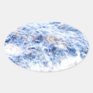 Kleine golven en kleurrijke stenen ovale sticker