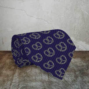 Kleine Grijze Pretzel op Dark Stripe Formal Stropdas