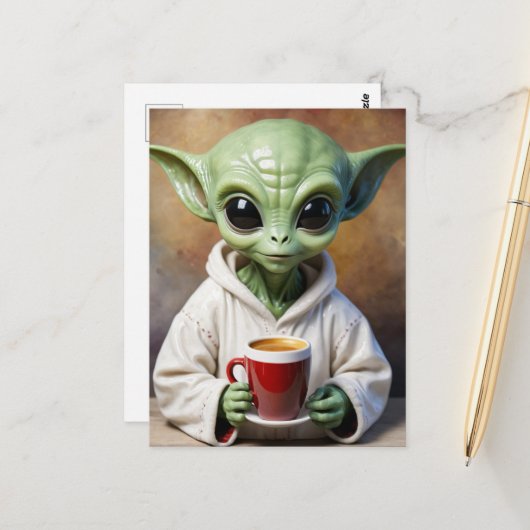 Kleine groene alien in PJ's met een koffie Briefkaart (Voorkant / Achterkant in situ)
