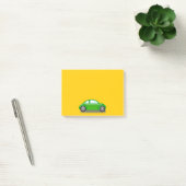 Kleine groene auto op gele Post It-notitie Post-it® Notes (Kantoor)