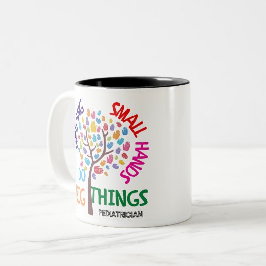 Kleine handen helpen grote dingen te doen - kinder tweekleurige koffiemok (Voorkant links)