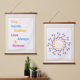 Kleine Handjes Oneindige Liefde –Familie Handafdru Hangend Wandkleed
