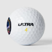 Kleine heks met grote, sprankelende ogen. golfballen (Logo)
