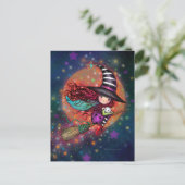 Kleine heks op bezems met haar kat briefkaart (Staand voorkant)