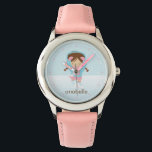 Kleine Ijsschaatser {roze} Horloge<br><div class="desc">Dit schattige horloge kenmerkt een schattige vectorillustratie van een klein ijsskatende meisje kan met de naam van uw kleine meisje,  het monogram,  het initiaal,  of om het even welke tekst van uw keus voor een perfecte douanegift worden gepersonaliseerd.</div>