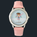 Kleine Ijsschaatser {roze} Horloge<br><div class="desc">Dit schattige horloge kenmerkt een schattige vectorillustratie van een klein ijsskatende meisje kan met de naam van uw kleine meisje,  het monogram,  het initiaal,  of om het even welke tekst van uw keus voor een perfecte douanegift worden gepersonaliseerd.</div>