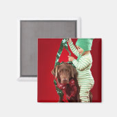 Kleine jongen die een hond versiert magneet (Voorkant / Achterkant)