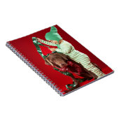 Kleine jongen die een hond versiert notitieboek (Rechterzijde)