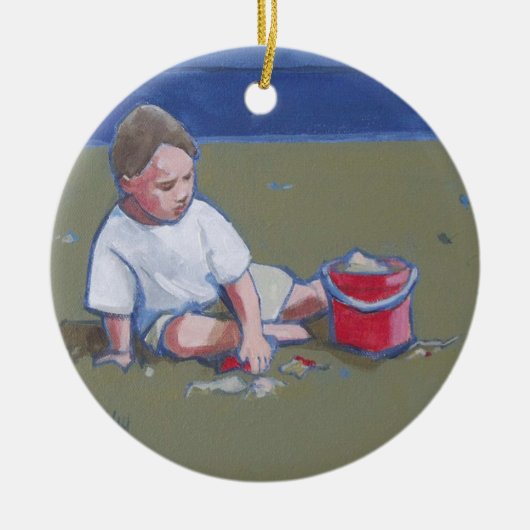 Kleine jongen met Sandcastle en Beach Bucket Keramisch Ornament (Voorkant)