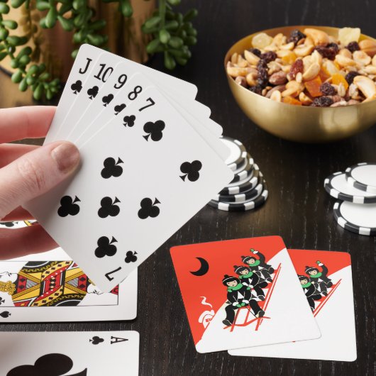 kleine jongens die sneeuwpoppen pokerkaarten (Insitu)
