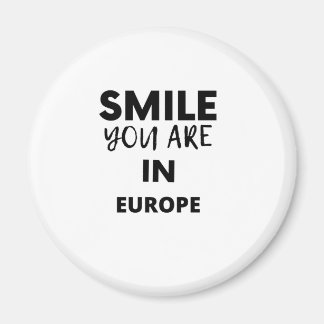 KLEINE JULLIE ZIJN IN EUROPA MAGNEET