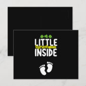 Kleine kabouter binnenin zwangerschap zwangere moe briefkaart (Voorkant / Achterkant)