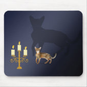 Kleine kat met een enorme schaduw mousepad muismat (Voorkant)