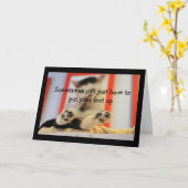 Kleine kattenvoeten krijgen goede wensen kaart (Gele Bloem)