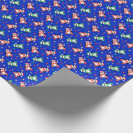 Kleine kerstpinguins Cute Childrens Blue Cadeaupapier (Hoek)